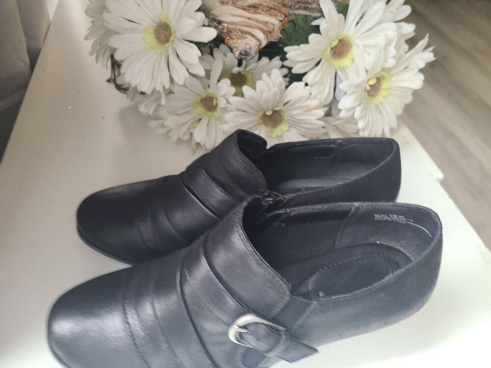 Yuu Raley  Women's Size 10 W Black Work Clogs Slip On Shoes - Picture 2 of 9